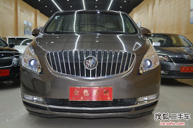 别克GL82014款3.0L GT豪华商务豪雅版