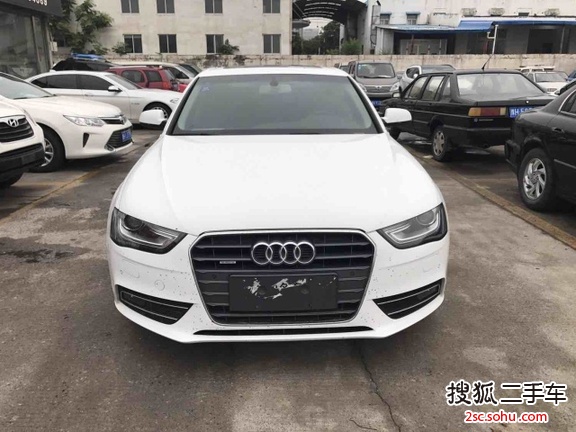 奥迪A4L2015款45 TFSI quattro个性运动型