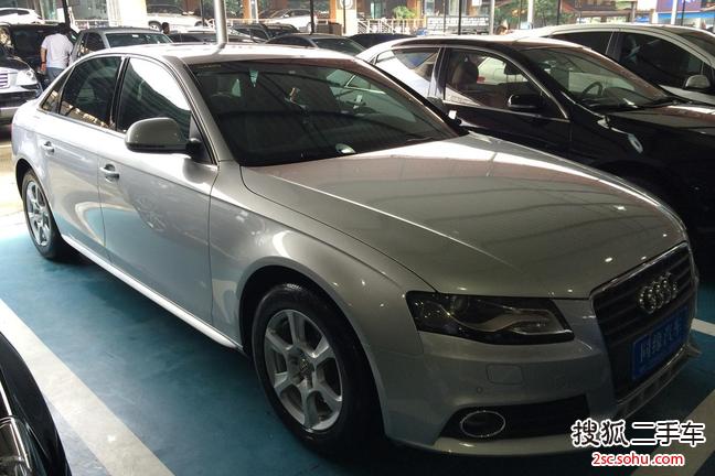 奥迪A4L2011款2.0TFSI 技术型