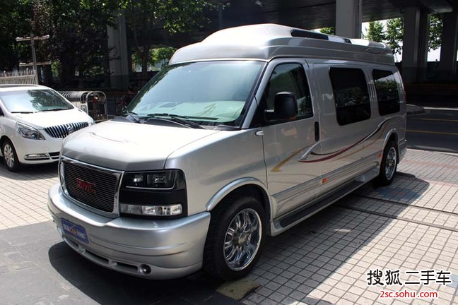 GMC Savana2013款6.0L 领袖级商务车