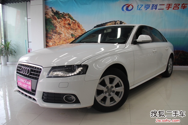 奥迪A4L2011款2.0TFSI 舒适型