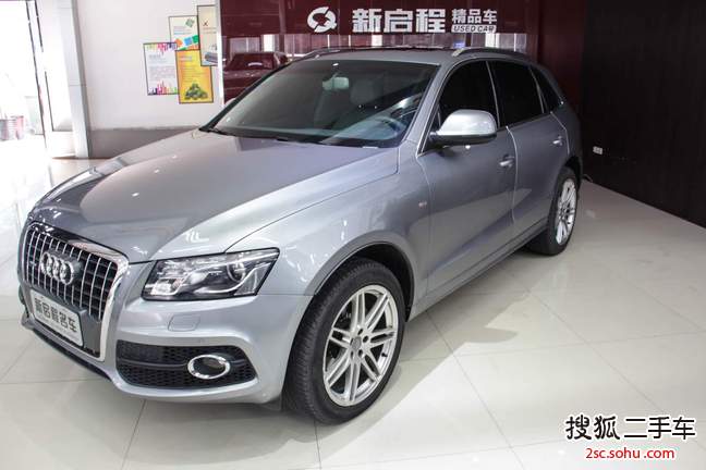 奥迪Q52010款2.0TFSI 运动款(进口)