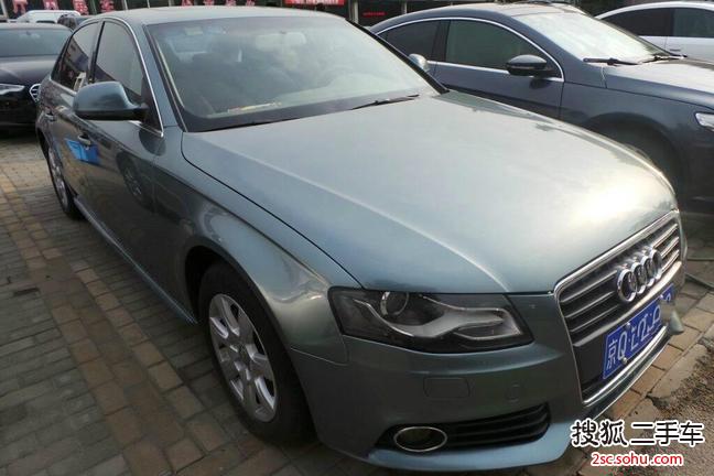 奥迪A4L2010款2.0TFSI 标准型