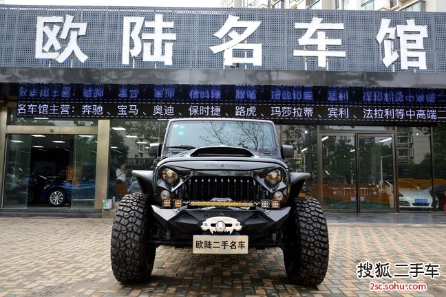 Jeep牧马人两门版2015款3.6L 罗宾汉