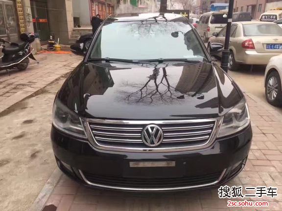 大众帕萨特2011款1.8TSI DSG尊荣版