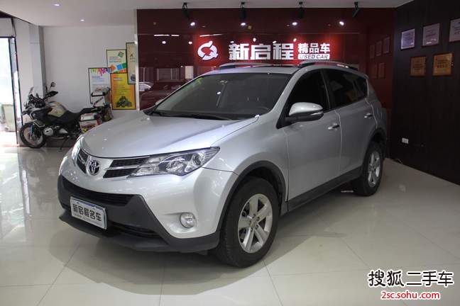 丰田RAV42015款2.0L CVT四驱新锐版