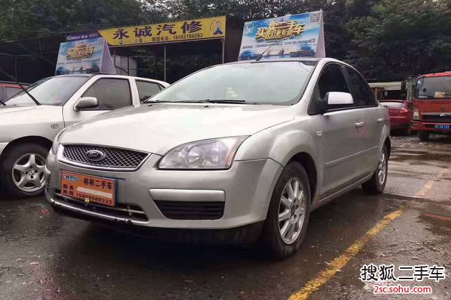 福特福克斯三厢2005款1.8L 手动经典型