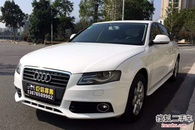 奥迪A4L2011款2.0TFSI 舒适型