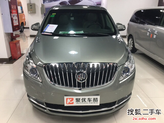 别克GL82013款3.0L XT豪华商务旗舰版