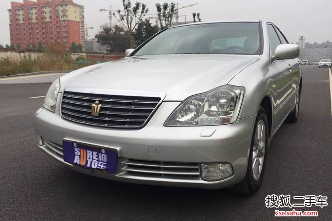 丰田皇冠2007款2.5L Royal 真皮版