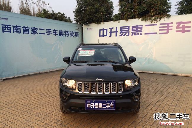 Jeep指南者2014款2.4L 四驱运动版