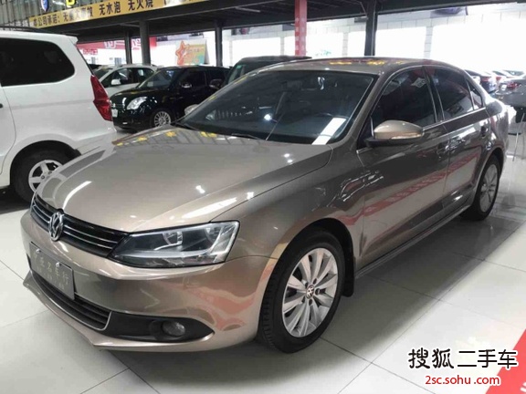 大众速腾2014款1.6L 手动时尚型