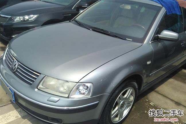 大众帕萨特领驭2003款2.8V6 豪华型自动5速