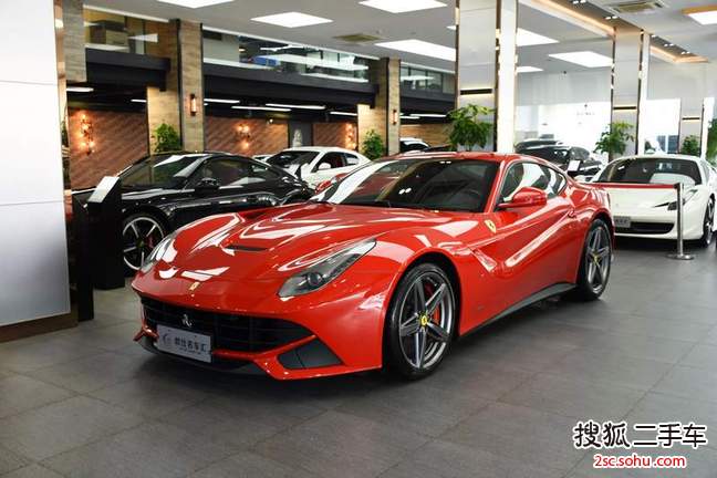 法拉利F12 berlinetta2013款6.3L 标准型