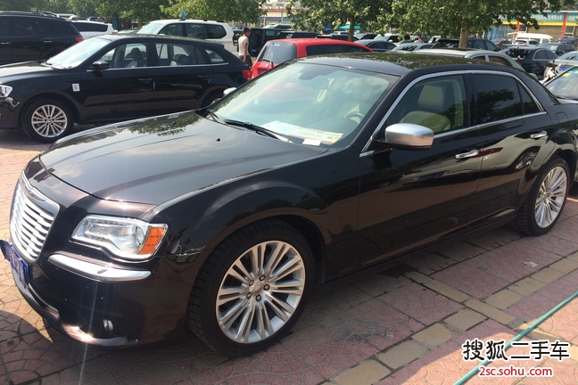 克莱斯勒3002013款300C 3.6L 尊享版