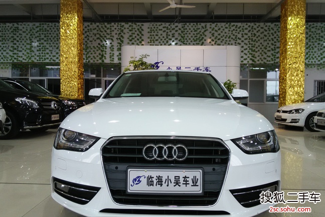 奥迪A4L2015款35 TFSI 自动标准型