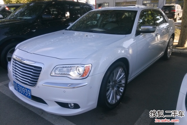 克莱斯勒3002012款300C 3.6L 豪华版