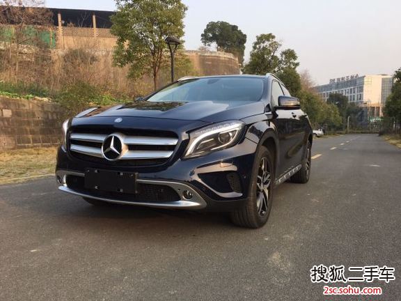 奔驰CLA级2016款CLA 220 4MATIC