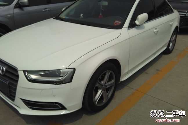 奥迪A4L2015款45 TFSI quattro个性运动型