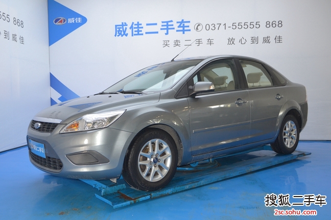 福特福克斯三厢2011款1.8L 手动舒适型