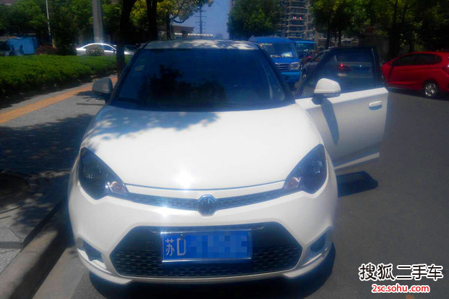 MG32013款1.5L 自动精英版