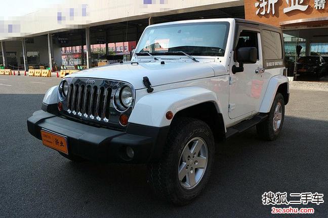 Jeep牧马人两门版2010款3.8L 撒哈拉