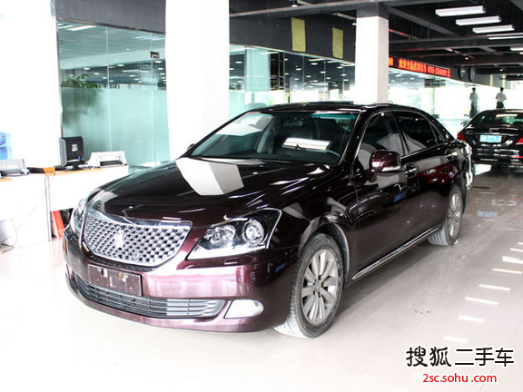 丰田皇冠2011款2.5L Royal 真皮天窗特别版