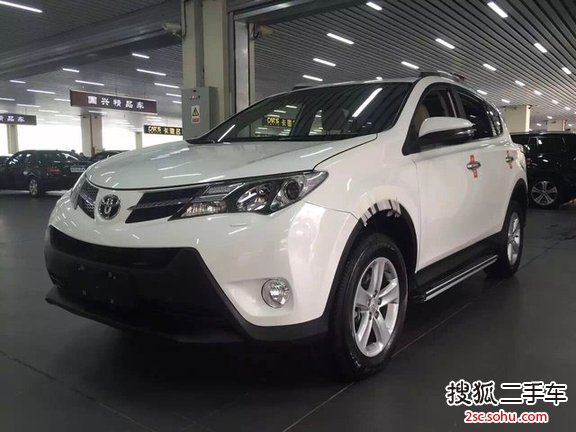 丰田RAV42015款2.5L 自动四驱精英版