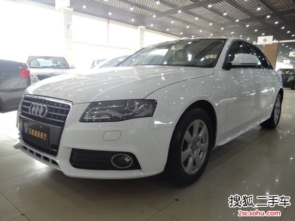 奥迪A4L2011款2.0TFSI 舒适型