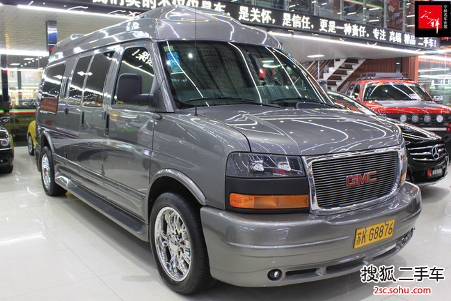 GMC Savana2013款6.0L 豪华隐私屏版7座