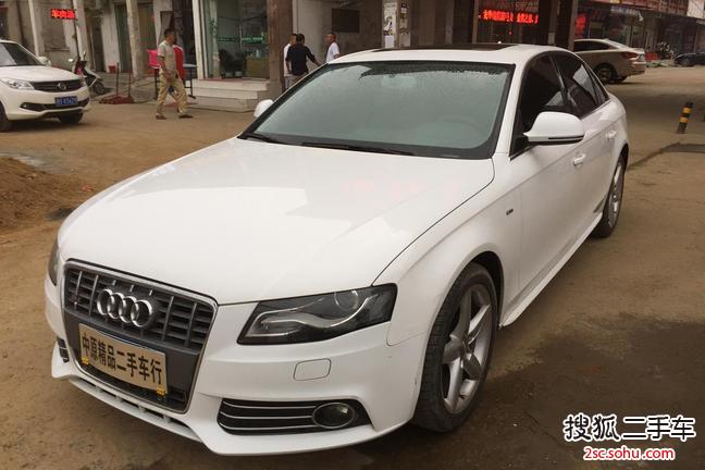 奥迪A4L2010款2.0TFSI 标准型