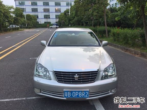 丰田皇冠2006款2.5L Royal 真皮版