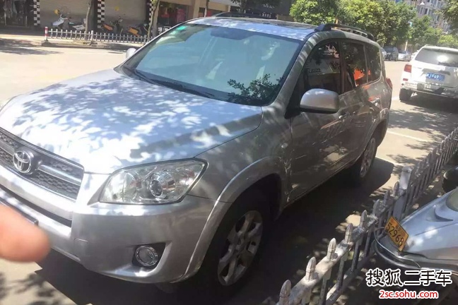 丰田RAV42009款2.0L 自动豪华版