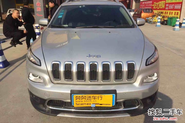 Jeep自由光2015款2.4L 精英版