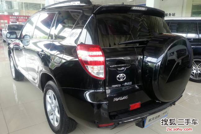 丰田RAV42010款2.0L 自动 豪华升级版