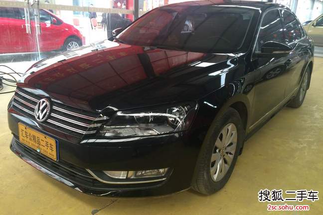 大众帕萨特2011款1.8TSI DSG 尊荣版