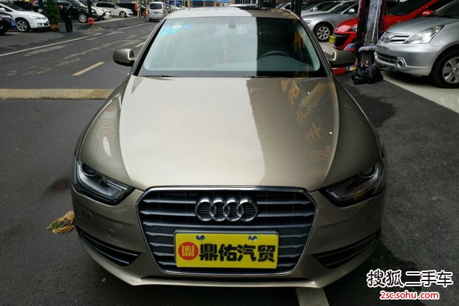 奥迪A4L2013款35 TFSI 自动标准型