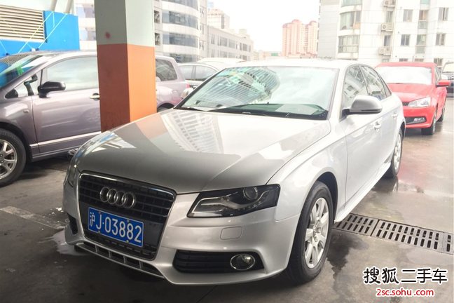 奥迪A4L2009款2.0TFSI 标准型