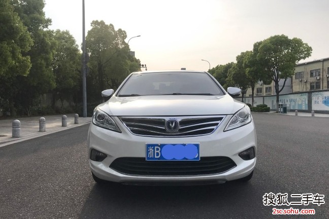 长安逸动2015款1.6L 手动 豪华型