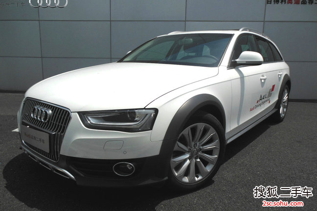 奥迪A4 allroad2013款40 TFSI 豪华型