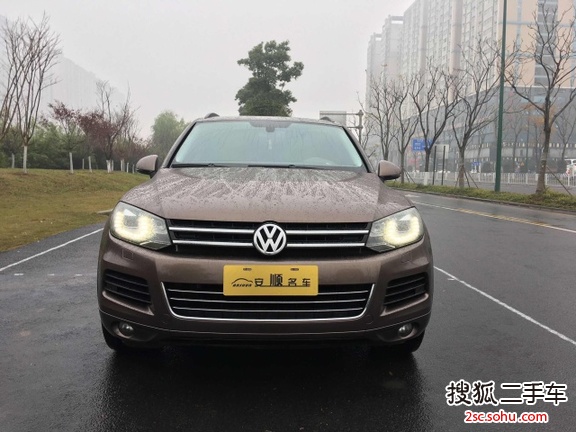 大众途锐2011款3.0TSI V6 高配型 