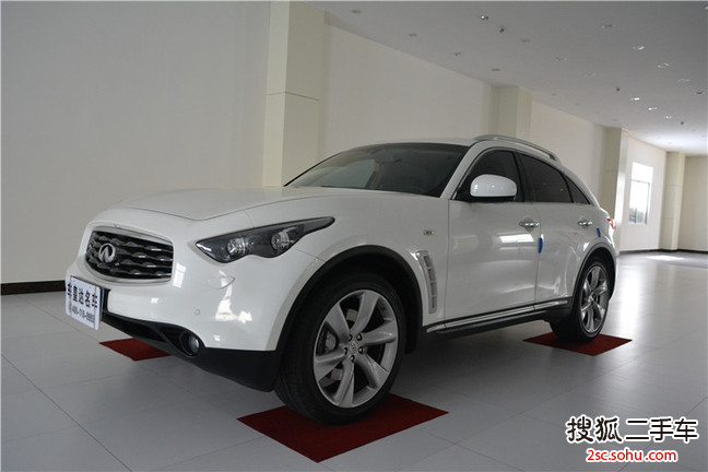 英菲尼迪QX702010款FX35 超越版