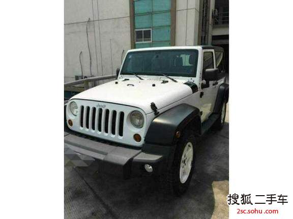 Jeep牧马人四门版2012款3.6L Sahara 极地版