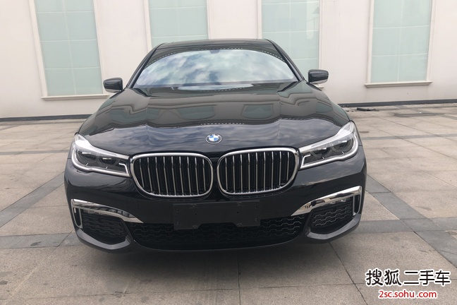 宝马7系2019款740Li 领先型豪华套装