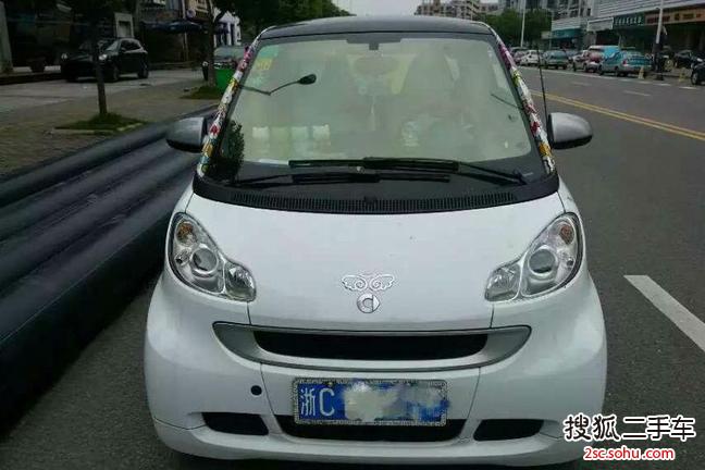 smartfortwo2011款1.0L MHD 硬顶激情版