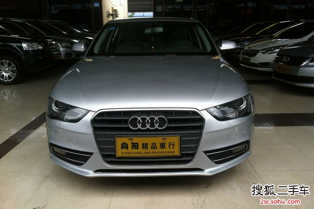 奥迪A4L2013款35 TFSI 自动舒适型