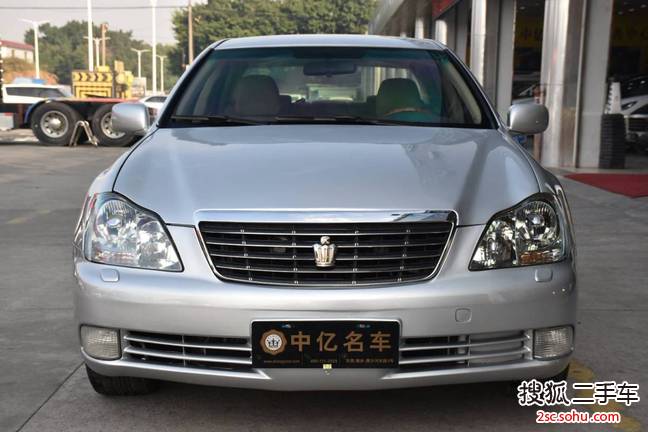 丰田皇冠2005款3.0L Royal E