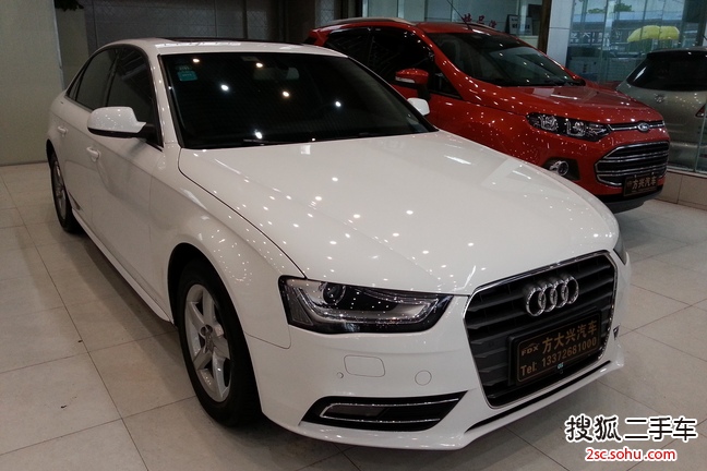 奥迪A4L2013款35 TFSI 自动标准型