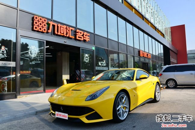 法拉利F12 berlinetta2013款6.3L 标准型