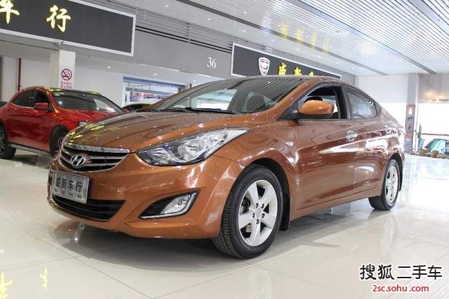 现代朗动2012款1.6L 手动时尚型